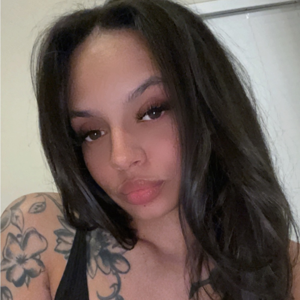 Meet your Posher, Nessa